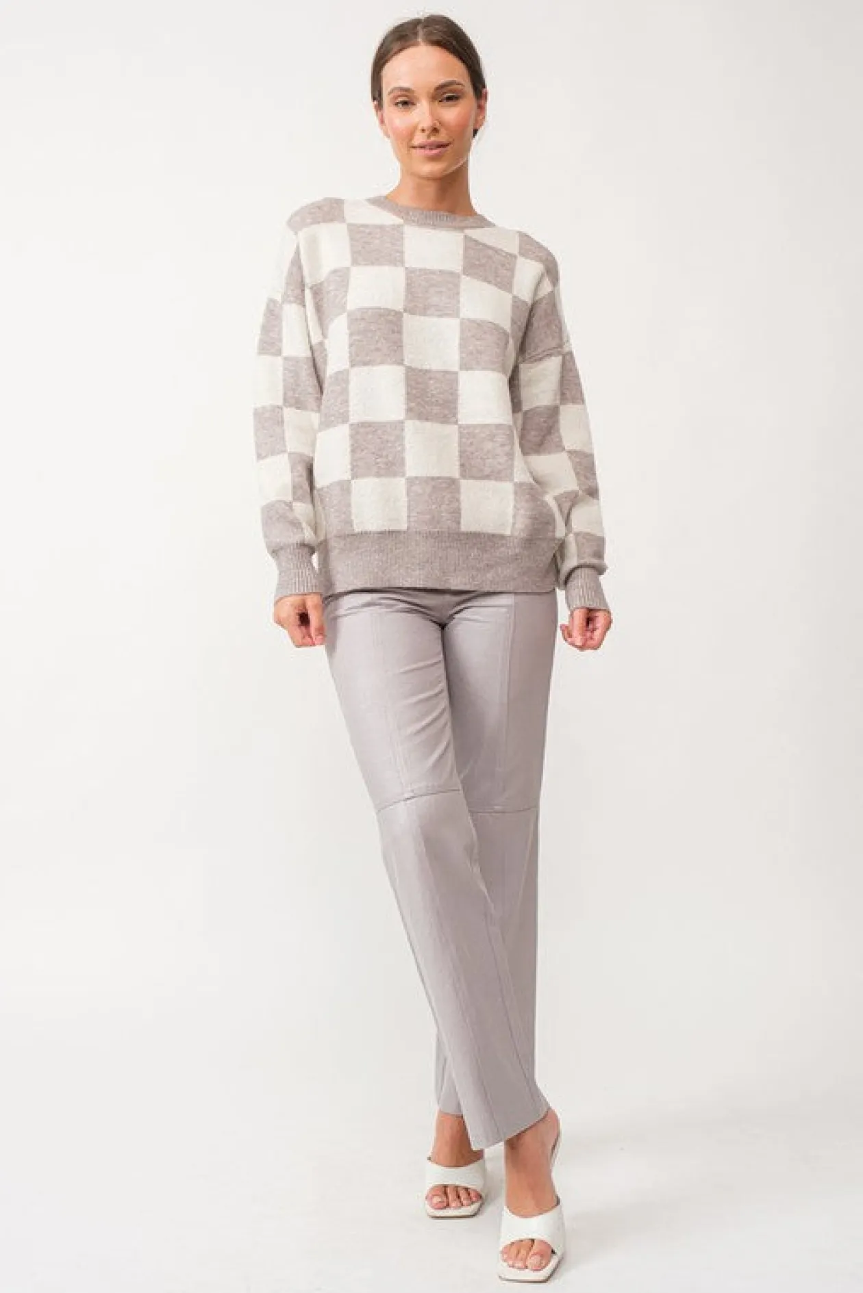 gracelynn_checker_knit_sw_2.webp Gracelynn Checker Knit Sweater in Heather Grey