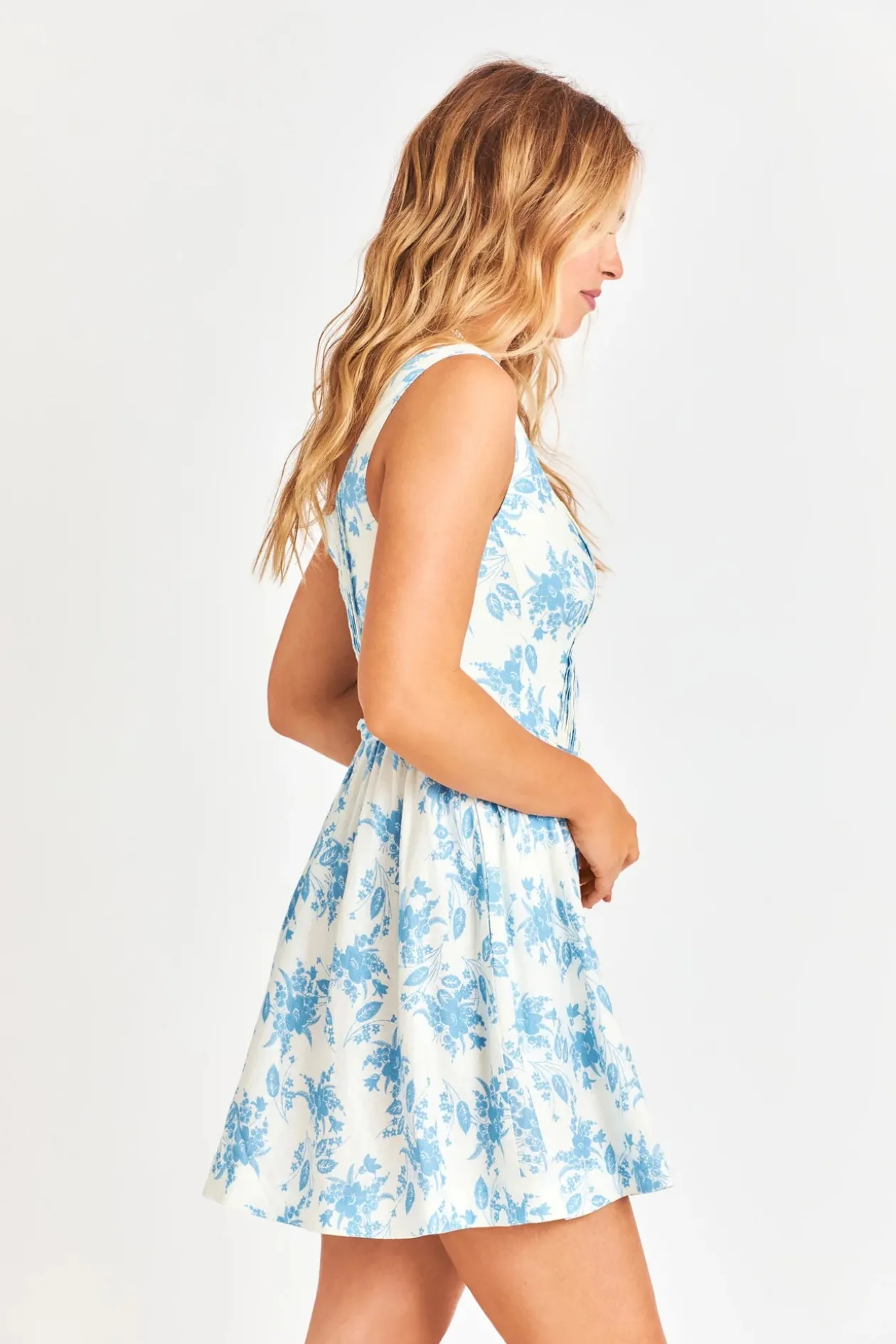 loveshackfancy_lowery_min_4.webp Loveshackfancy Lowery Mini Dress