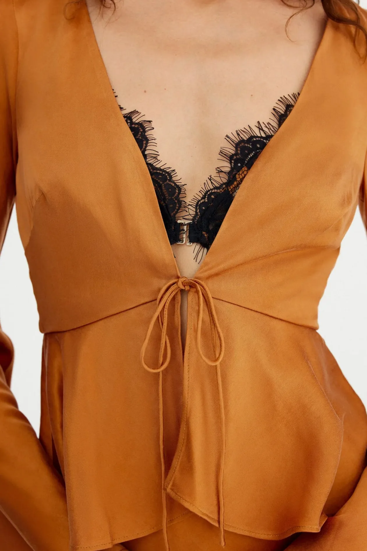 significant_other_helaina_3-2.webp Significant Other Helaina Top in Caramel