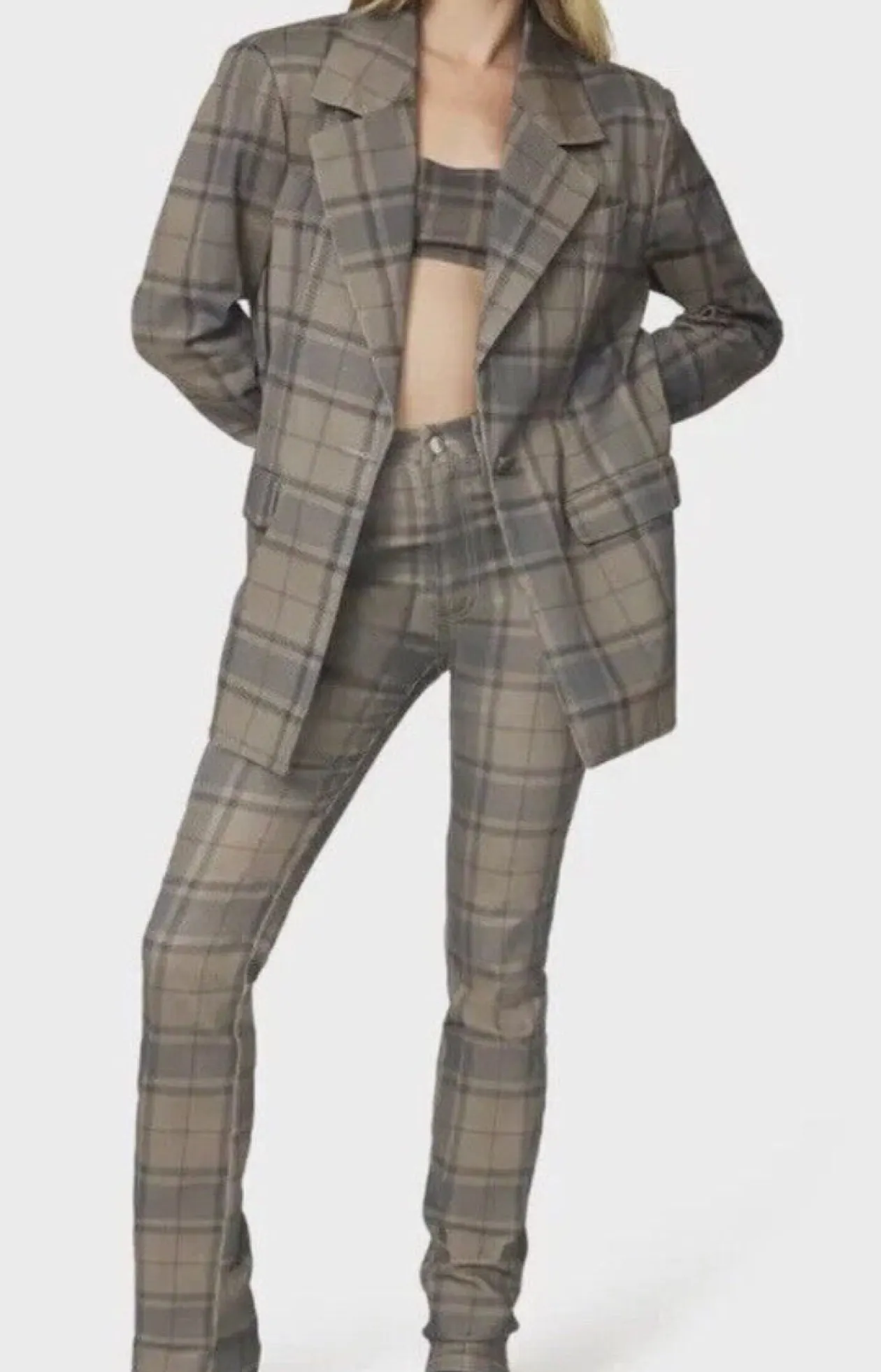 the_icon_jean_in_cool_pla_3.webp The Icon Jean in Cool Plaid