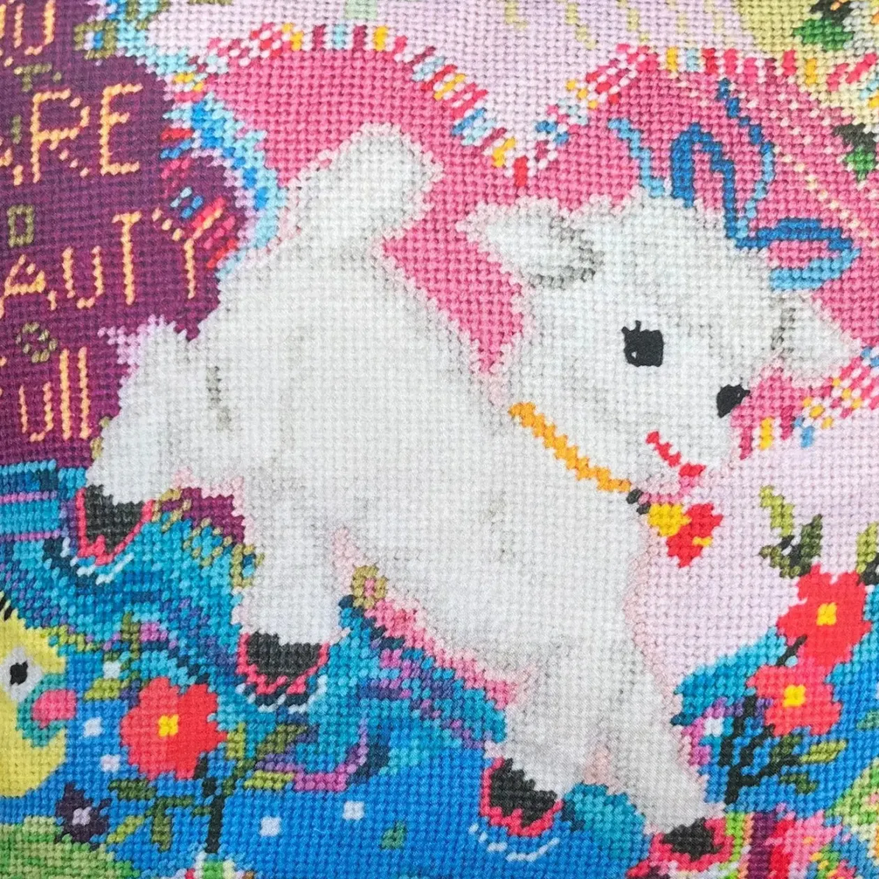 you_are_beautyfull_organi_2.webp You Are Beauty-Full Organic Cotton Sateen Feather Down Pillow